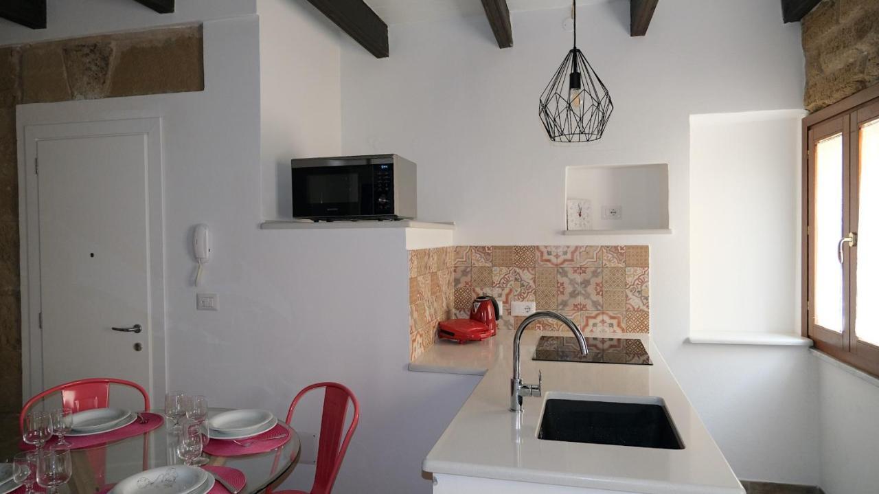 Welcomely - Santa Chiara Apartment Alghero Luaran gambar